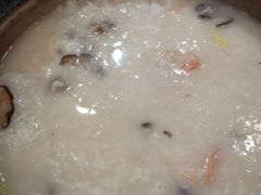 渔家珍鲍粥-粤仔湾砂锅粥(广益哥伦布店)