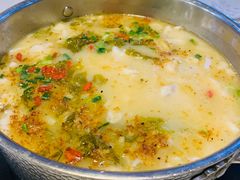 -德林酸菜鱼火锅(南丹店)