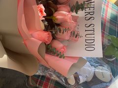 -上海宝信宝马4S店