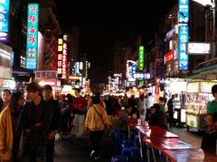 -六合夜市