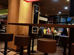 -麦当劳(杭州西湖银泰百货店)
