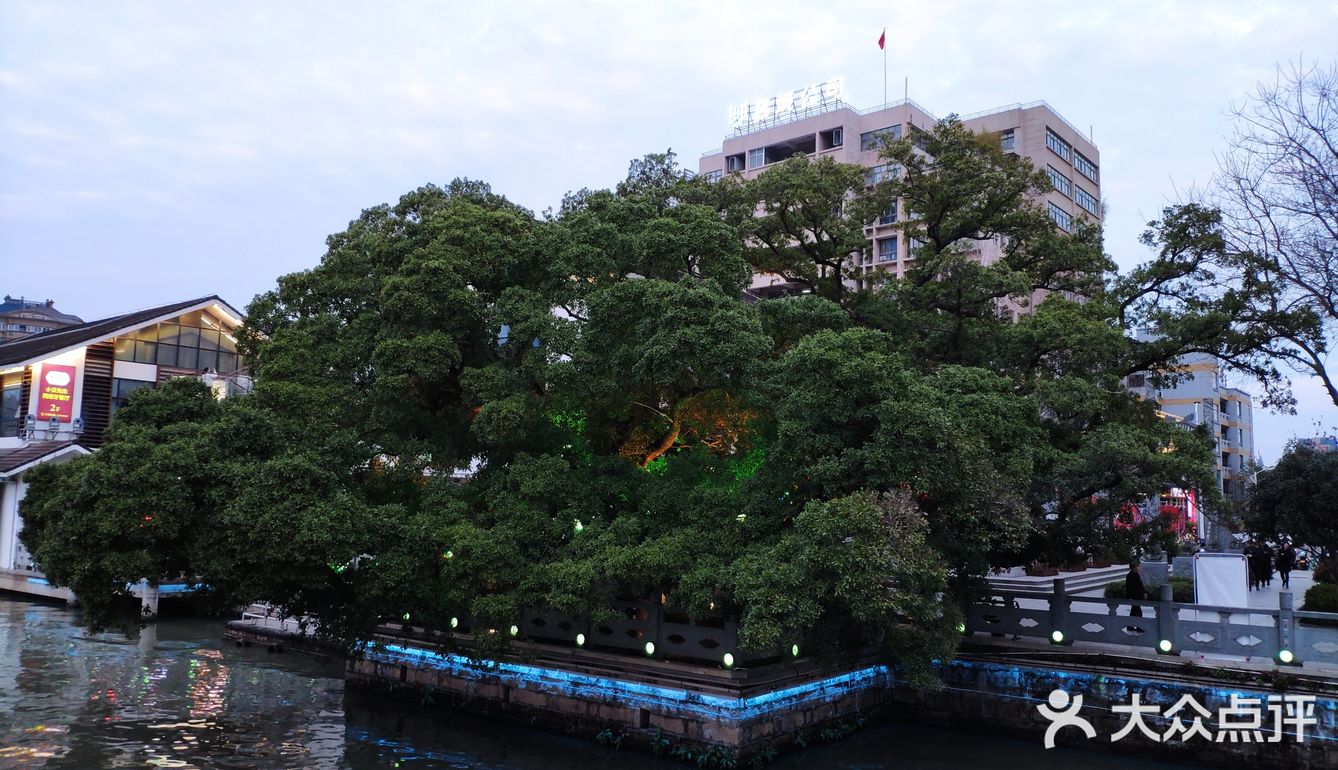       提升景区整体档次 满足群众多元化生活