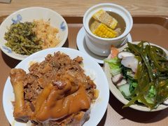 -红猪卤肉饭(大西洋美食城店)