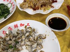 -三亚新鸿港水果一级批发市场