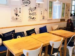 等位区-红小姐咖啡馆(西津渡店)