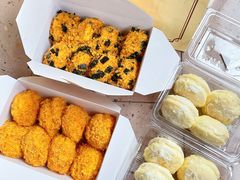 蟹黄酥松小贝-鲍师傅糕点(五角场店)