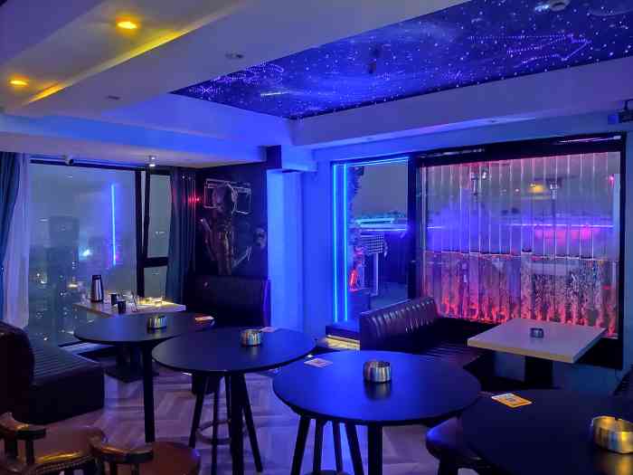 云端小馆hifanshouse(世茂店)-"[薄荷]环境:猛追湾一栋大厦的顶楼,还.