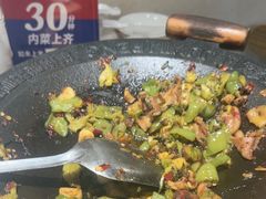 -聚鑫朋酸菜肥肠(文艺路口店)