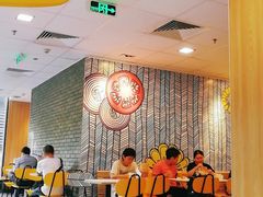 大堂-麦当劳(宝山大厦店)