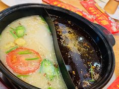 鸳鸯锅底-袁记串串香(泉水轻轨站店)