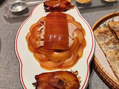 招牌香酥烤鸭-秀儿四九城·新京菜(亚运村鸟巢店)