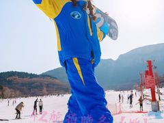 -济南卧虎山滑雪场