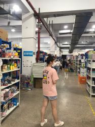 -逝水玩具折扣店