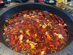 -销魂美蛙鱼头火锅(上海首店)