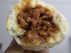 奥尔良鸡腿包-老陶包子铺(南大西南村店)