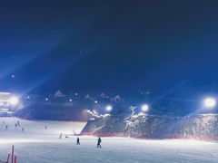 -蓟洲国际滑雪场