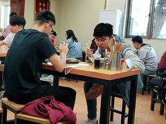 大堂-门框胡同百年卤煮(新街口店)