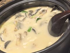 雪山鱼炖豆腐-炊烟餐厅