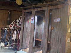 -暴风岛沉浸式体验馆(百联世纪店)