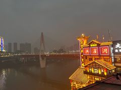 -闲隅江景艺术酒店(解放碑洪崖洞总店)