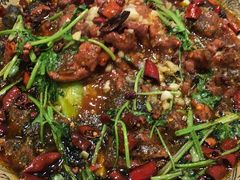 -老码头黑皮肘子锅包肉(赣水路店)