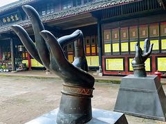 -峨眉山报国寺
