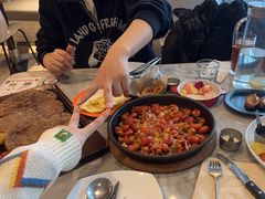 -必胜客(东大桥店)