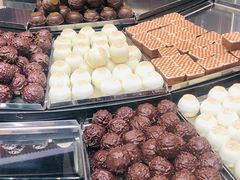 -Laderach 莱德拉(上海环贸iapm店)