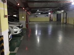 -奉贤宝龙城市广场·停车场