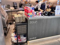 -瑞幸咖啡(巴黎春天陕西路店)