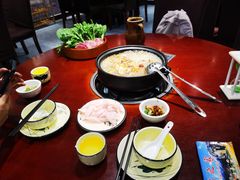 -菌之家·专业纯野生菌火锅·特色炒菌