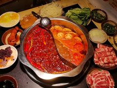 -红九格老火锅(三峡广场店)