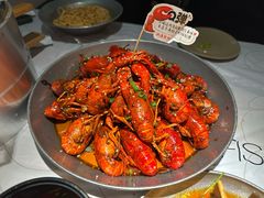 -巴厘龙虾·榜首油焖大虾(音乐学院·沿江酒馆店)