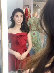 -艾米丽婚纱礼服