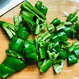 糖果自制重口味菜系之青椒炒鸡翅尖
