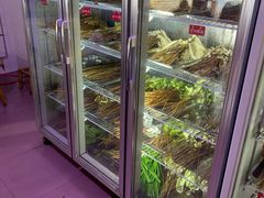 自助取餐区-学街秀兰麻辣烫