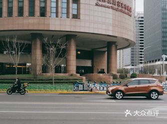 家门口的高档酒店之一，天津滨海喜来登酒店，是附近最贵