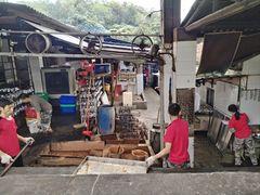 -满記土窑烧鷄波浪山莊