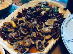 -临界音乐酒馆·小龙虾·江湖菜(华熙LIVE·鱼洞店)