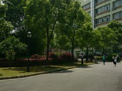 -上海市曹杨职业技术学校