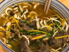 精选酸菜牛腱子面-陈八两面家(华孚写字楼店)