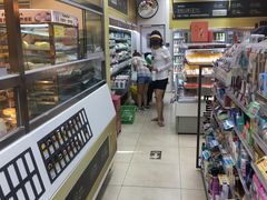 -全家便利店(王府井大街店)