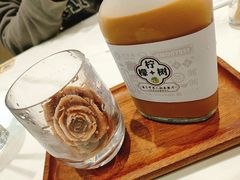 冠军玫瑰冰奶茶-柠檬树茶餐厅(海雅缤纷城店)