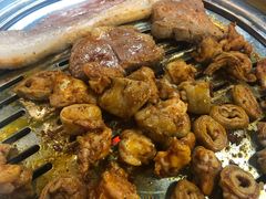 肥肠头-·缸桶屋·韩式牛肋条自助烤肉(西湖D11店)