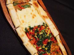 四季皮塔饼-Efes Turkish & Mediterranean Cuisine 艾菲斯餐厅(陆家嘴店)