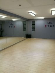 -STAR舞蹈工作室