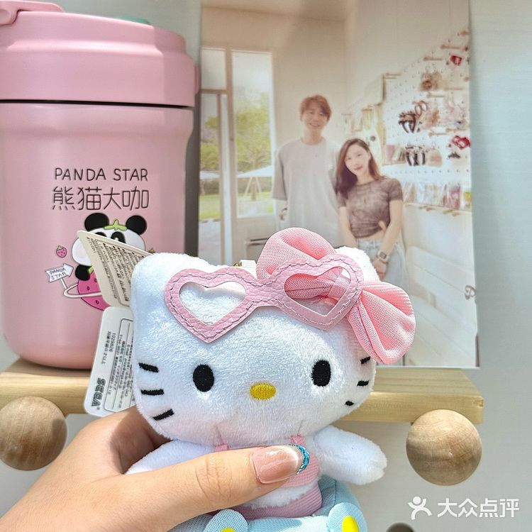 🔥东郊记忆偶遇超可爱熊猫咖啡店！信居然来过！