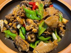 祁蒙山炒黑土鸡-有喜胶东小馆(超极合生汇太申祥和店)