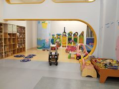 -戊辰亲子游泳俱乐部