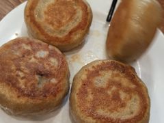 -清真吴记门钉肉饼·喜多利